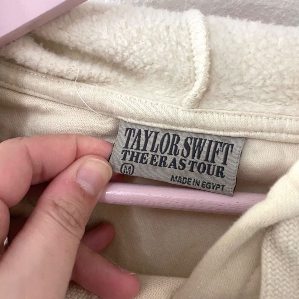 Taylor Swift The Eras International Tour Beige Hoodie Size M - Picture 6 of 7